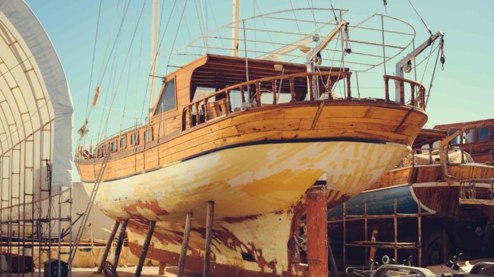 ремонт деревянного корпуса яхты
